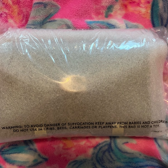 Coach Tammie Clutch Crossbody in Signature Canvas - Picture 6 of 7